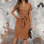 Robe femme à col en V unie à manches courtes et ceinture nouée