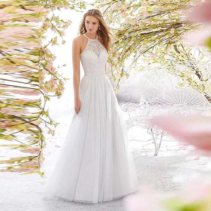 Robe de mariée bustier sans manches avec jupe longue ajustée