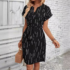 Robe à manches chauve-souris fendue au col avec ceinture à imprimé intégral pour femme