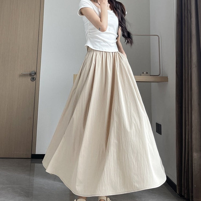 Robe Plissée Amincissante Taille Haute Évasée d'Été Hover Image