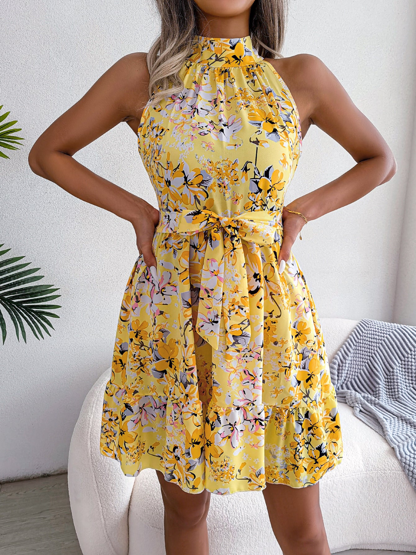 Femmes Robe Fluide à Imprimé Floral, Taille Nouée et Ourlet Volanté Élégante