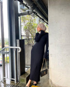 Robe en maille ajustée à col rond pour femme