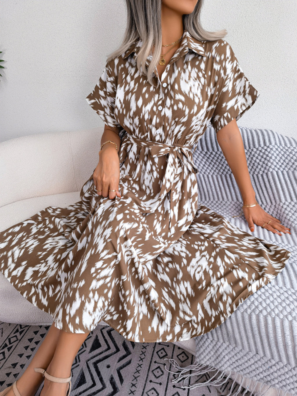 Robe chemise décontractée ample à imprimé léopard et taille nouée pour femme