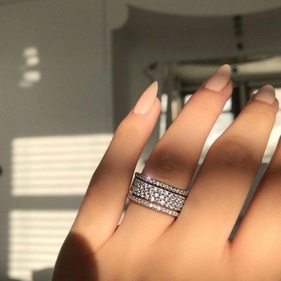 Bague de luxe couleur argent larges anneaux d'amour pour femmes cadeaux de fiançailles