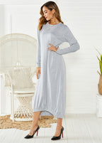Robe longue ample à encolure ronde et laçage