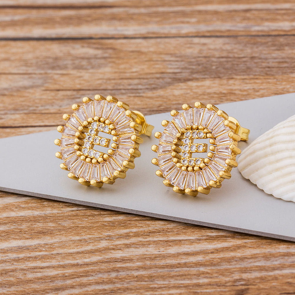 Boucles d'oreilles tendance pour femmes, clous d'oreilles dorés en forme de lettres