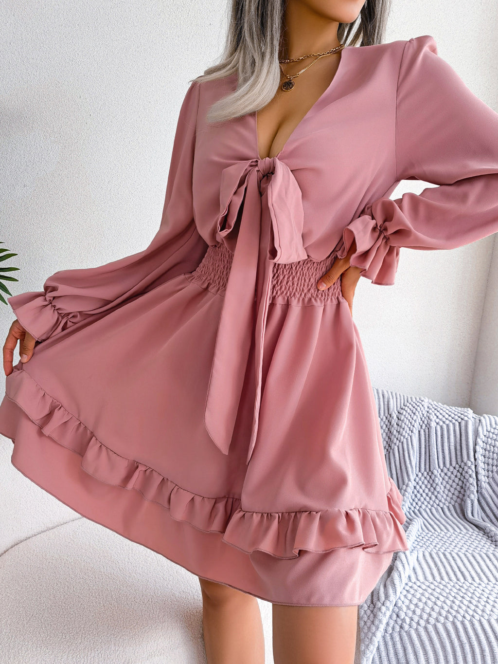 Robe fluide décontractée à volants avec ceinture à nouer pour femme