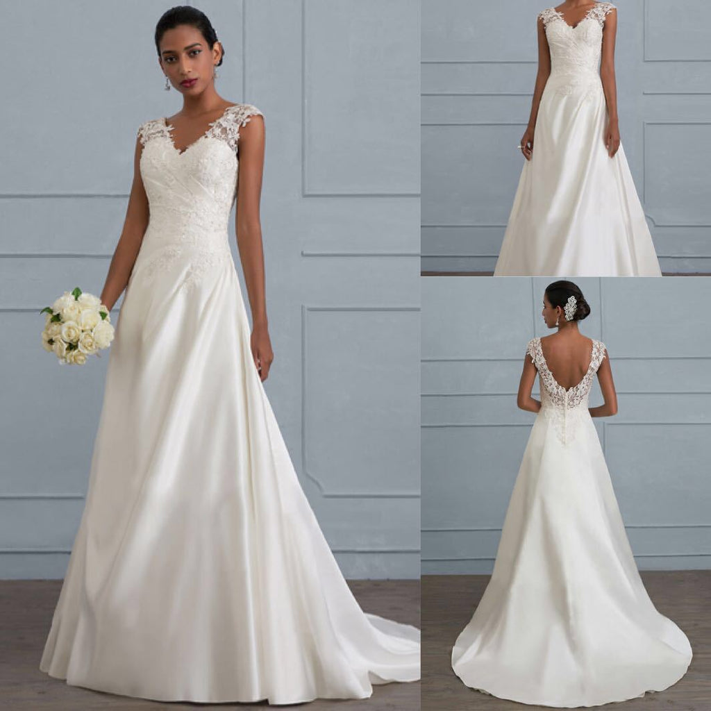 Robe de mariée sirène en dentelle traînante, asymétrique et décolletée en V