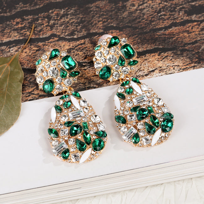 Bijoux de luxe pour femmes Accessoires colorés Boucles d'oreilles pendantes gracieuses pour dames Main Image