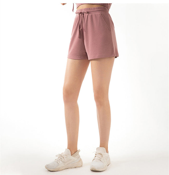 Short ample en dentelle pour femme, short de yoga décontracté, idéal pour la course, le sport et le fitness. Hover Image