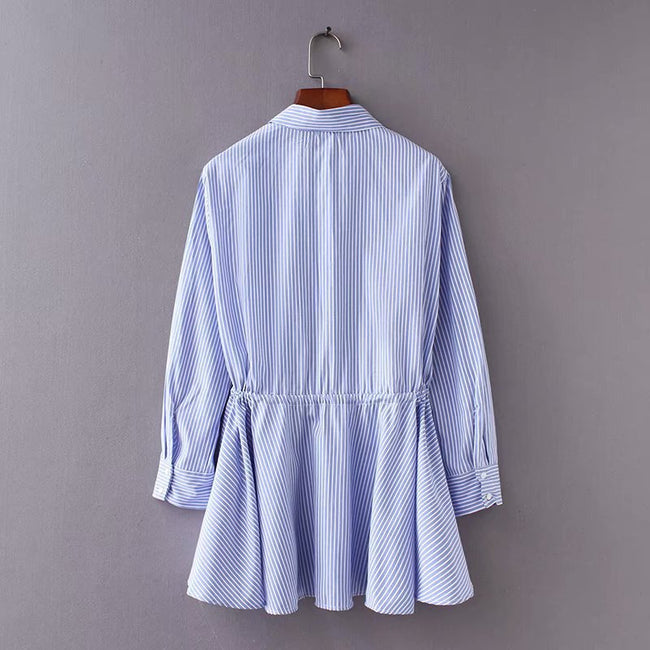 Nouvelle chemise rayée pour femme avec cordon de serrage à la taille Main Image