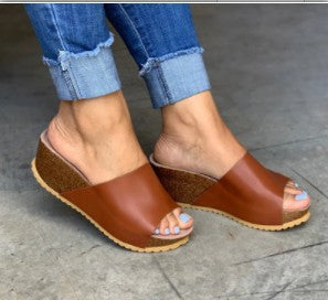Chaussures Femme Sandales compensées et Pantoufles