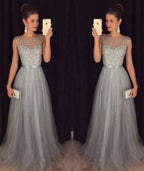 Robe de soirée/mariage sans manches en mousseline avec sequins