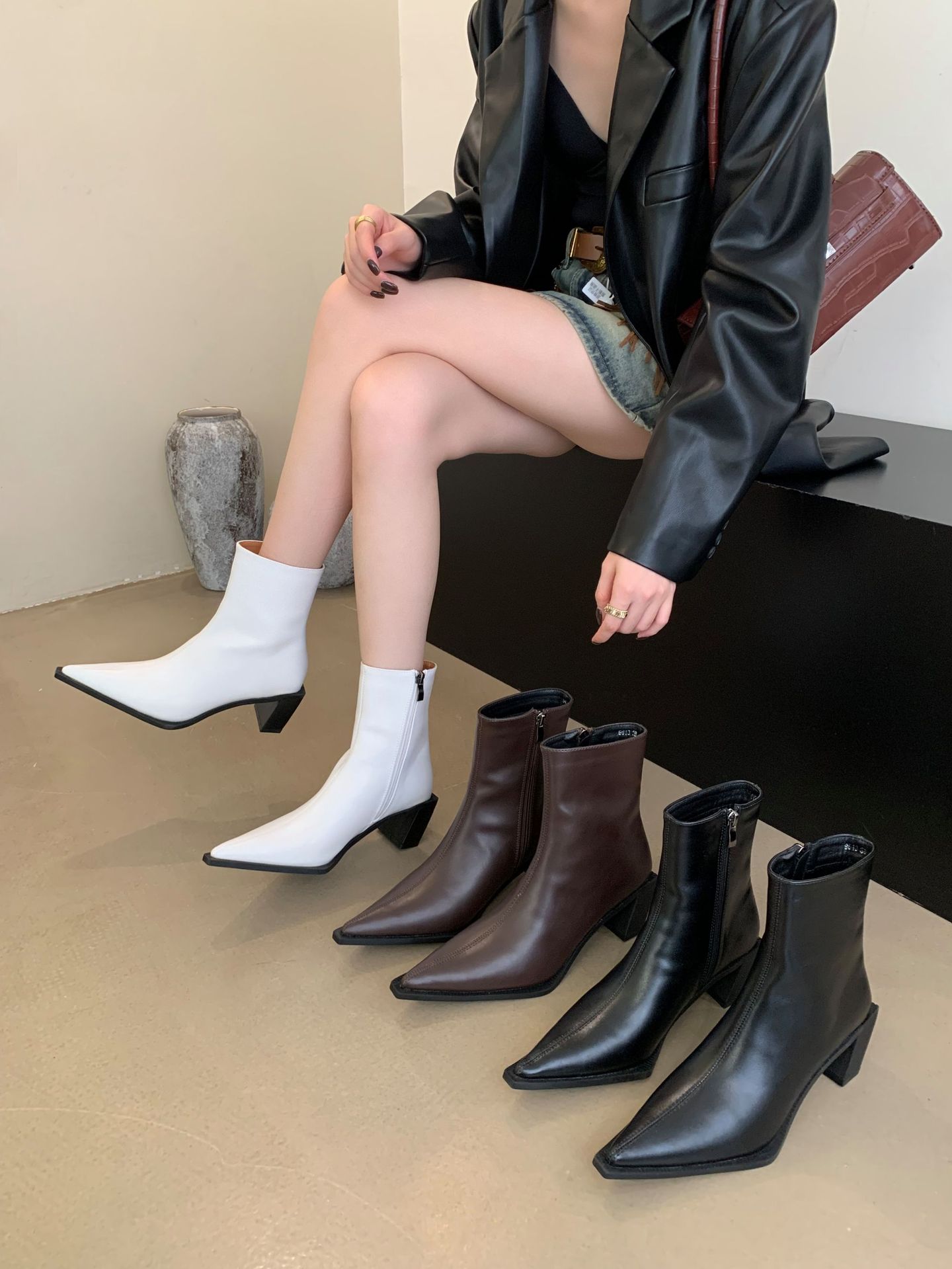 Bottes à talons hauts courts