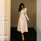 Robe noire sophistiquée à la française pour femme