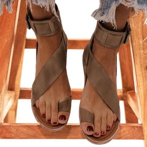 Sandales grande taille pour femmes, chaussures plates romaines Hover Image