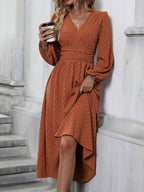 Robe à manches lanternes et taille plissée