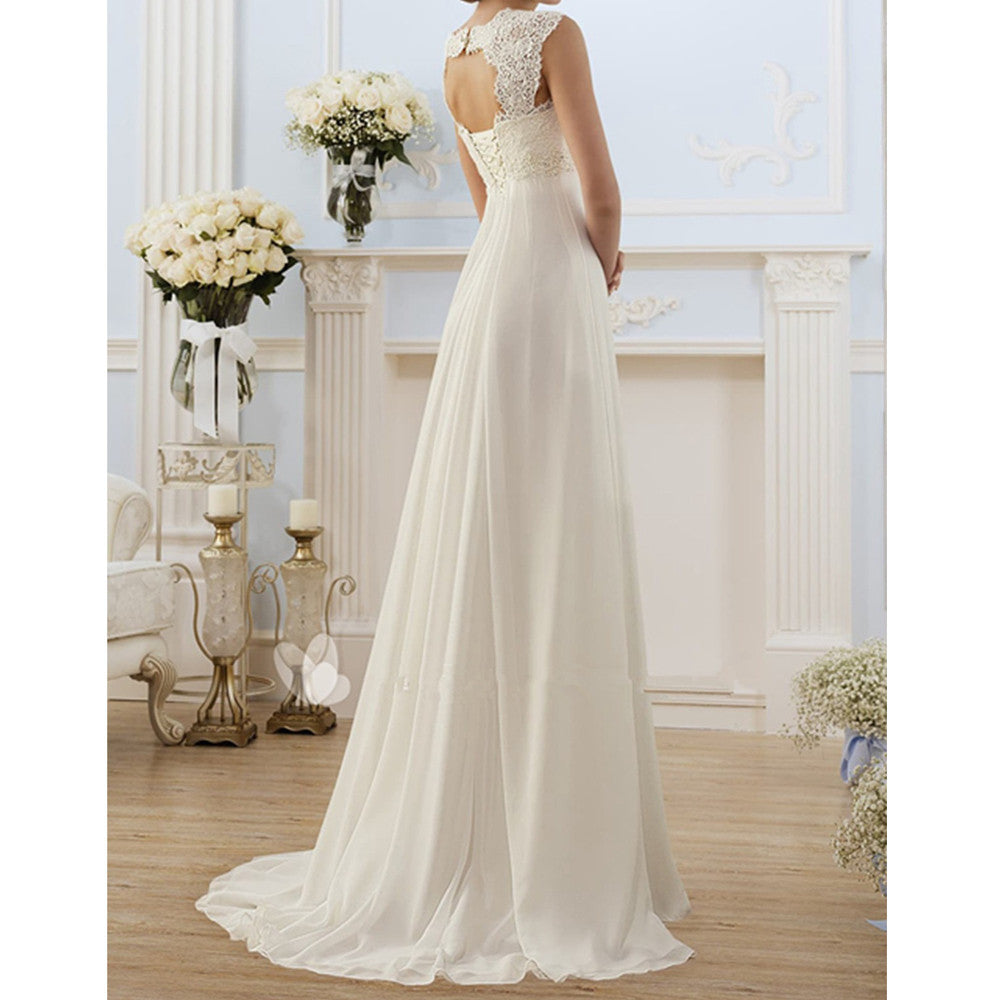 Robe en dentelle avec surpiqûres visibles