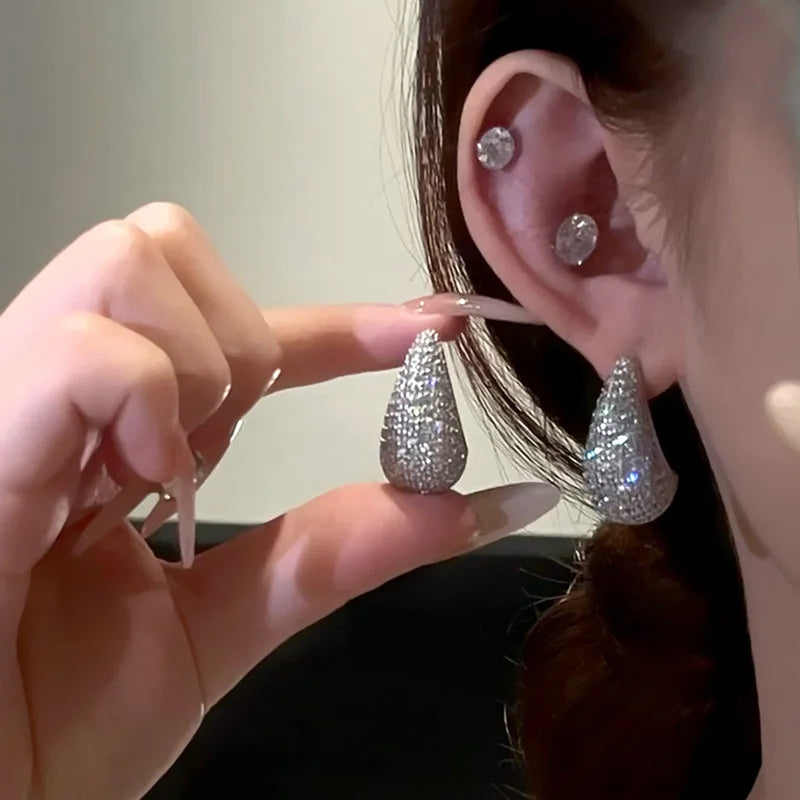 Boucles d'oreilles pendantes dôme épaisses et vintage en acier inoxydable brillant incrusté de zircon pour femmes