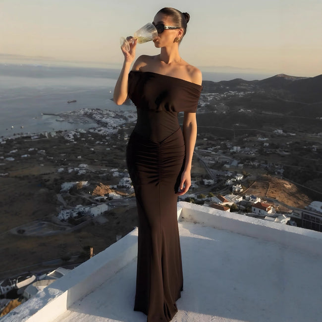 Robe de soirée plissée sans manches pour femme Hover Image