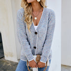 Pull en laine à boutons contrastés pour femme