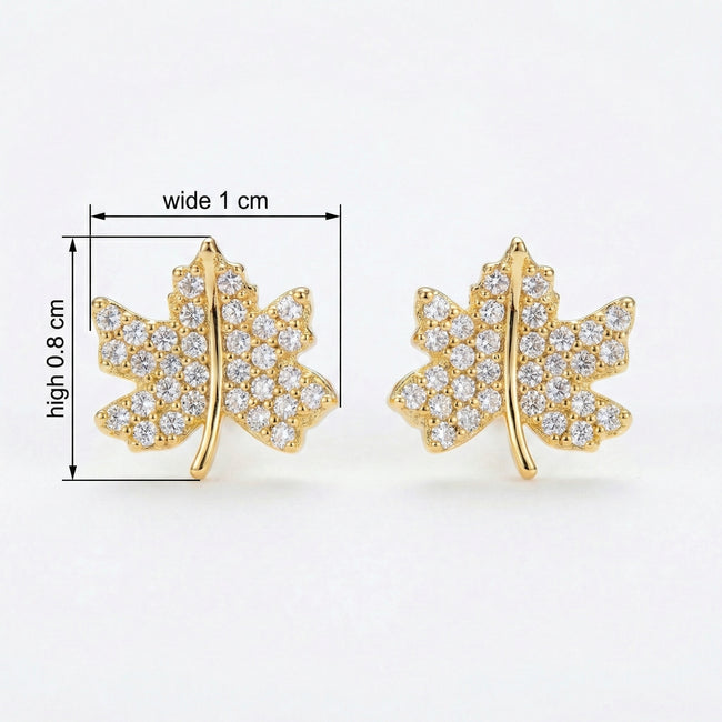 Boucles d'oreilles clous en argent sterling 925 avec feuille d'érable en cristal étincelant élégant, bijoux inspirés de la nature pour femmes Main Image
