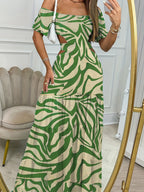 Robe longue à col une ligne imprimé et manches courtes avec taille creuse, pour les vacances d'été. Vêtements pour femmes.
