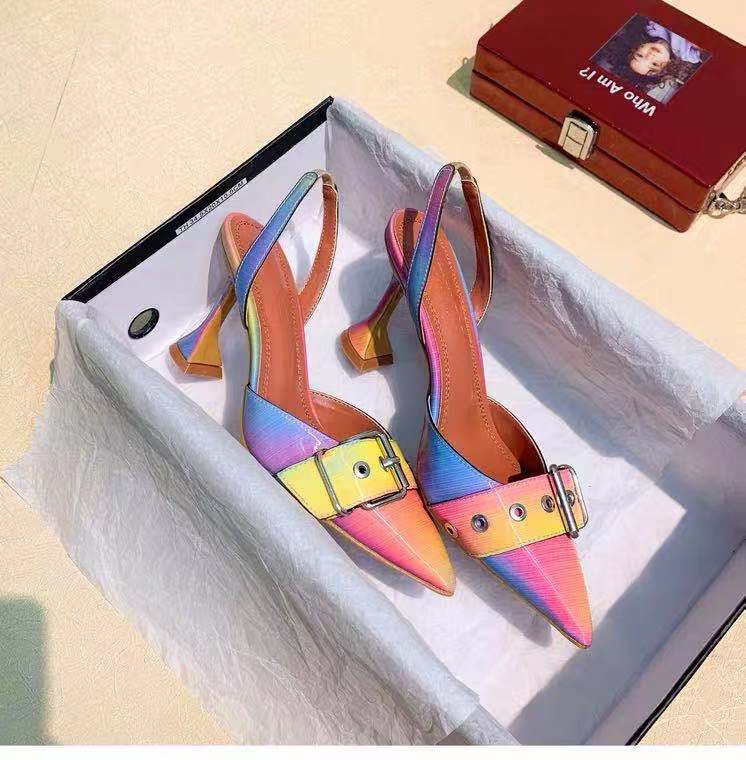 Talons hauts pointus en strass style fée