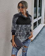 Pull molletonné tie-dye femme avec coutures décoratives