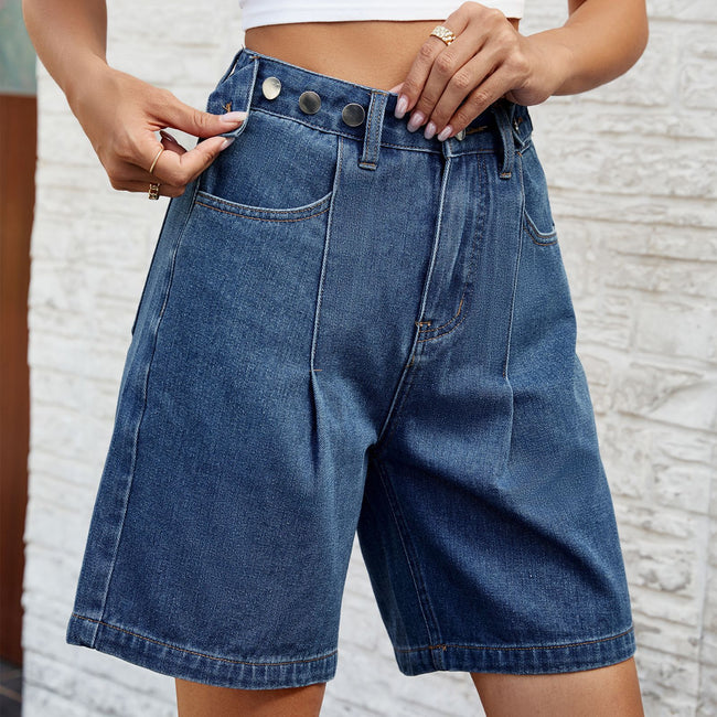 Short en jean pour femme avec taille ajustable, modèle tendance pour l'été. Hover Image