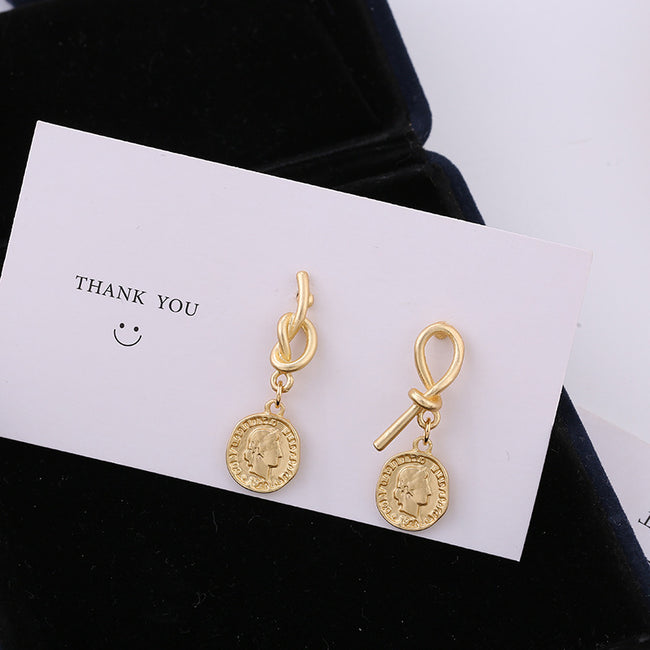 Nouvelles Boucles d'Oreilles Vintage Mat Irrégulières Créatives Tête Tempérament Femme Mode Bijoux Main Image