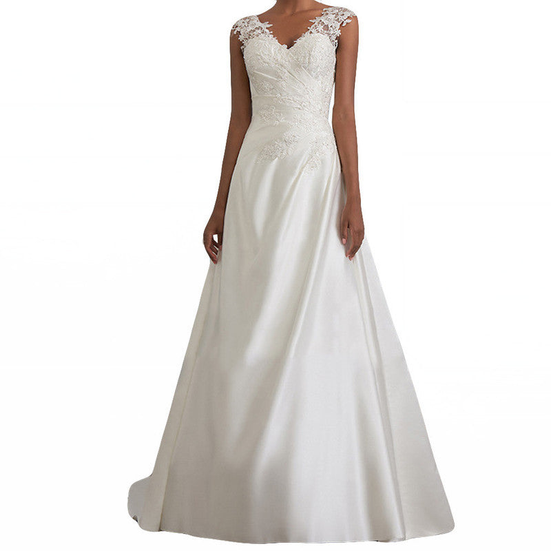 Robe de mariée sirène en dentelle traînante, asymétrique et décolletée en V