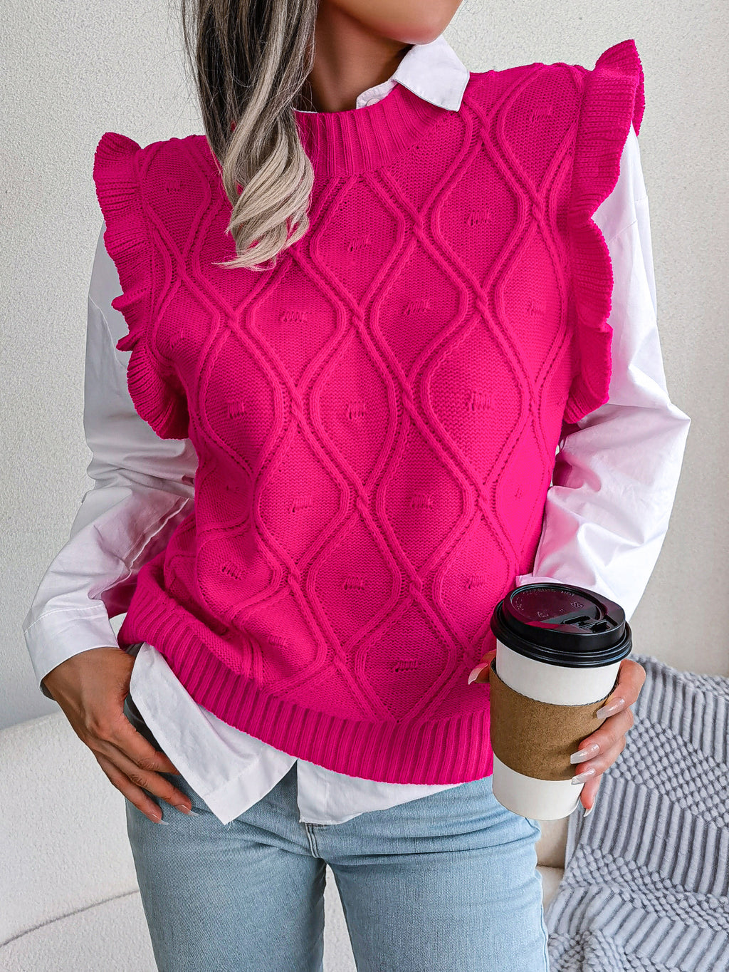Gilet pull en maille diamant à volants pour femme