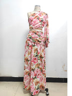 Robe moulante fendue asymétrique à manches longues bouffantes, motif floral ajouré