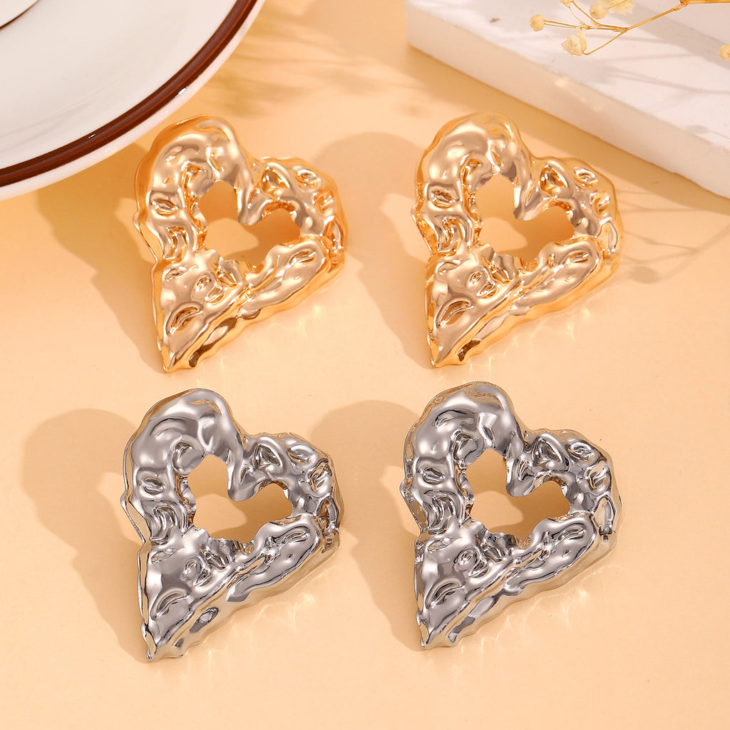 Nouvelles Boucles d'oreilles plissées en forme de cœur creux en lave, Bijoux fantaisie exagérés pour femmes, Cadeau de la Saint-Valentin