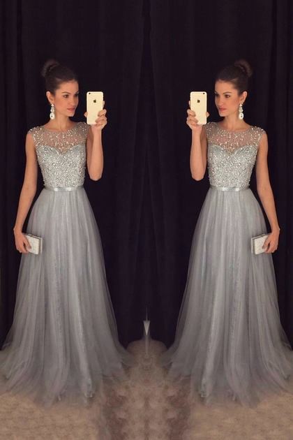 Robe de soirée/mariage sans manches en mousseline avec sequins Main Image