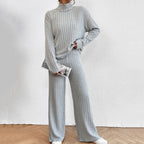 Ensemble deux pièces de pull et pantalon ample en tricot à col roulé à manches longues pour femme, collection automne-hiver