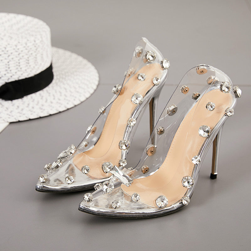 Talons hauts ornés de strass