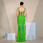 Robe de soirée sirène à bretelles et col en V brodée de sequins