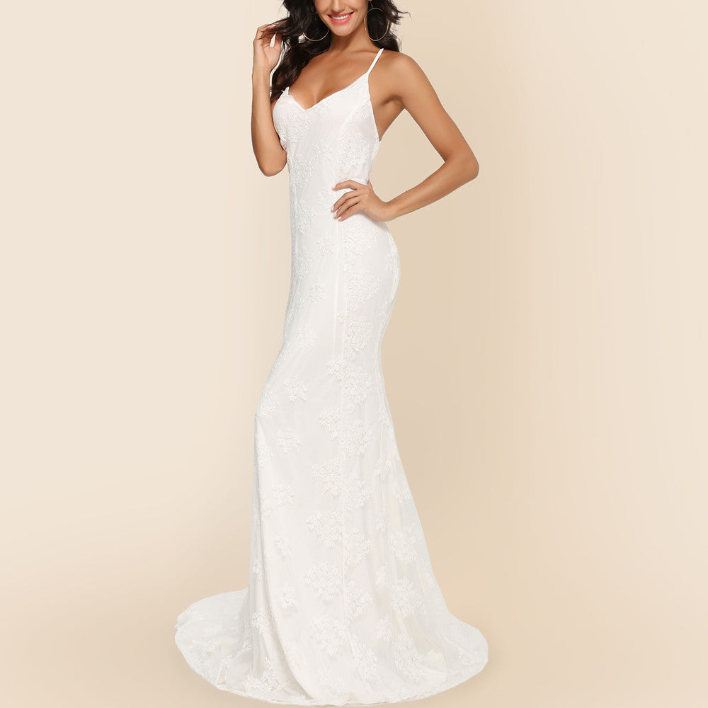 Robe de mariée longue sexy avec col en V et bretelles