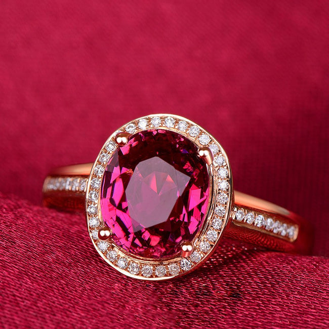 Bagues en or serties de diamants, de rubis et de cristaux rouges Hover Image