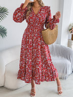 Robe longue élégante à col en V croisé avec motif floral, taille ajustée et ourlet à volants pour femme