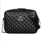 Sac à bandoulière en PU clouté pour femme