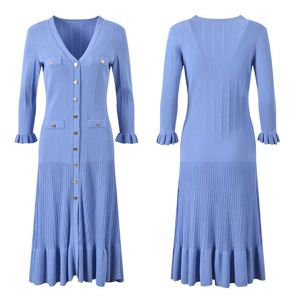 Robe en maille bleu français à col en V, coupe sirène et simple boutonnage pour femme