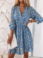 Robe imprimée col V avec manches et taille à volants - design exquis et élégant pour femmes - parfaite pour les femmes au printemps et en automne.