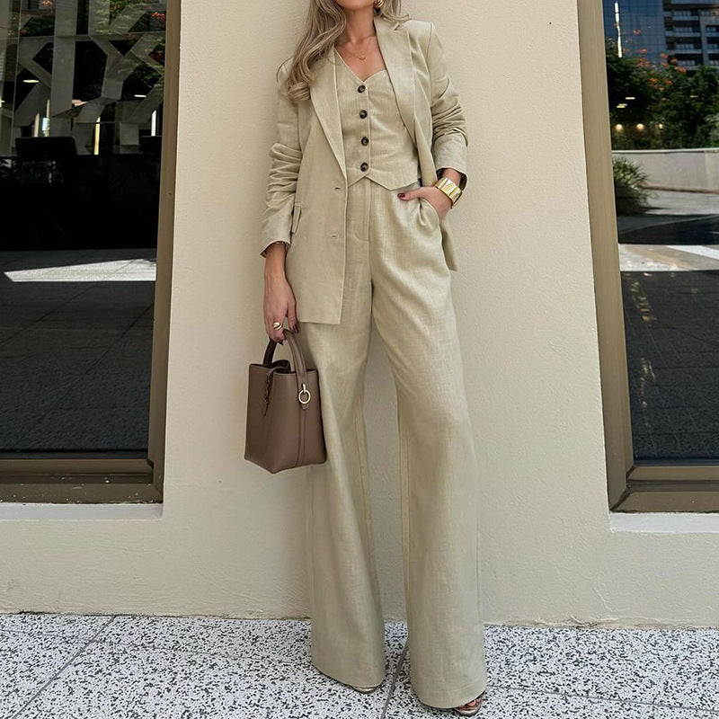 Ensemble de Costume Trois Pièces Chic et Tendance : Blazer, Gilet et Pantalon Large Unicolores