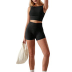 Ensemble deux pièces short et gilet de sport pour le yoga