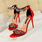 Chaussures femme sexy à talons aiguilles