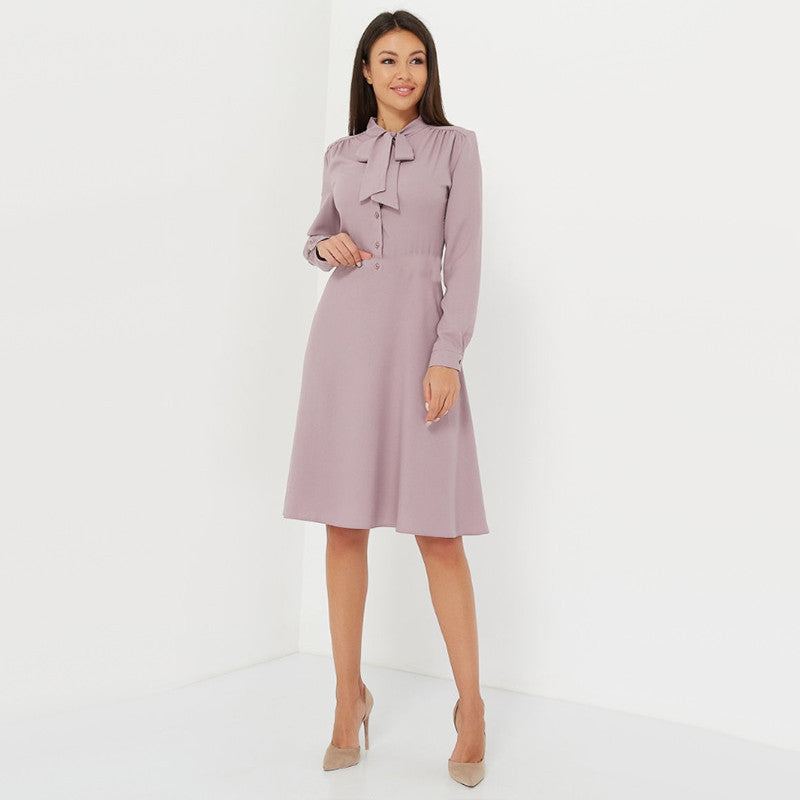 Robe unie à manches longues et de longueur genou
