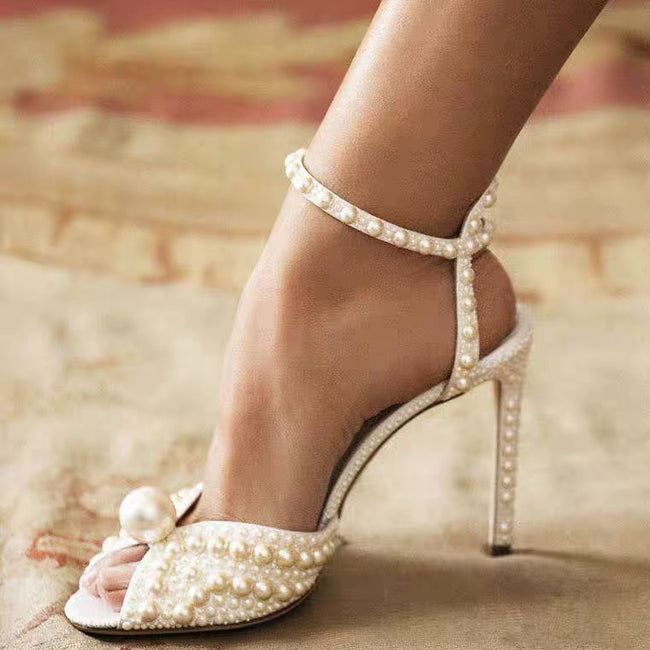 Chaussures de mariage pour femmes, sandales à perles et bout ouvert Main Image